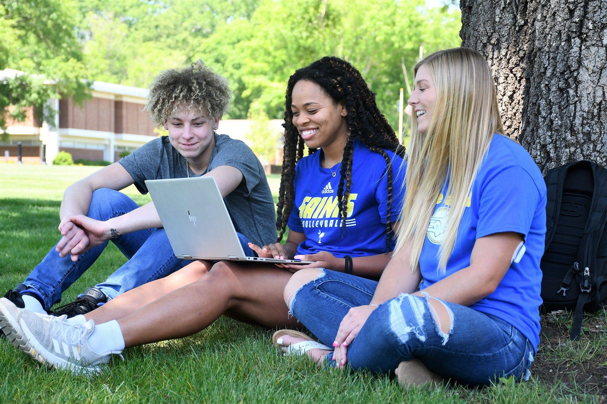 Students on front lawn